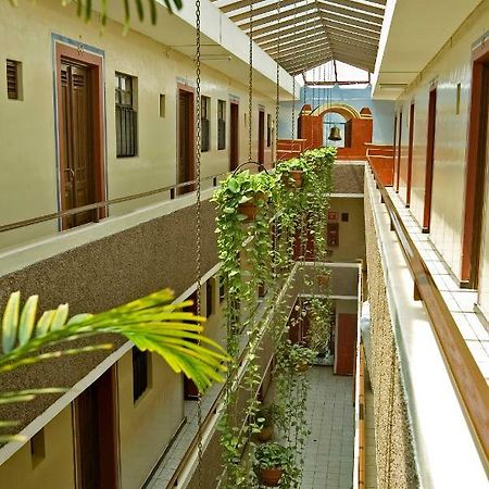 Hotel Janeiro Guadalajara Exterior photo