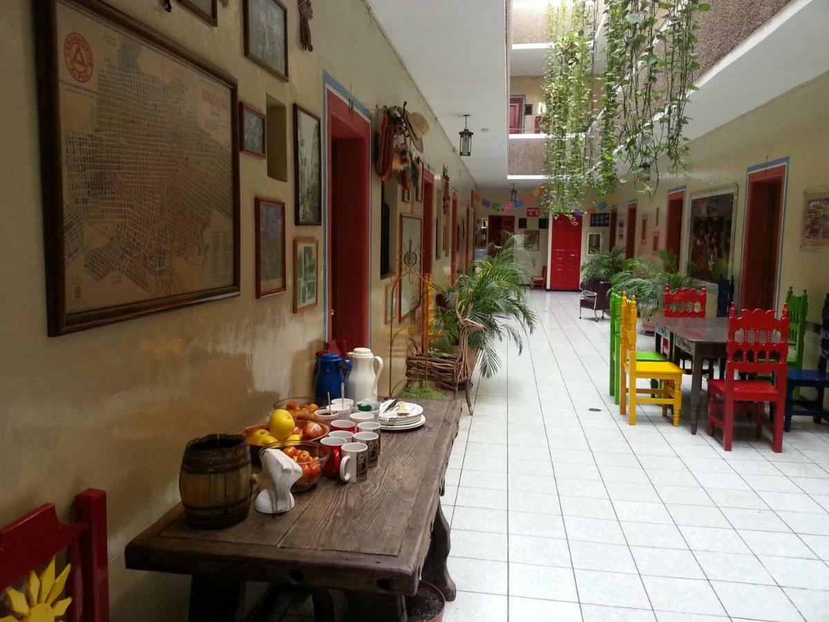 Hotel Janeiro Guadalajara Exterior photo